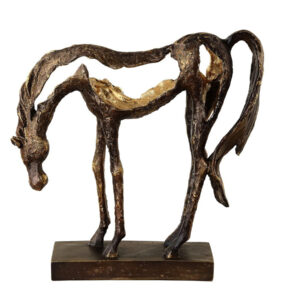 UTT060 OPENLY GRAZING SCULPTURE f bco