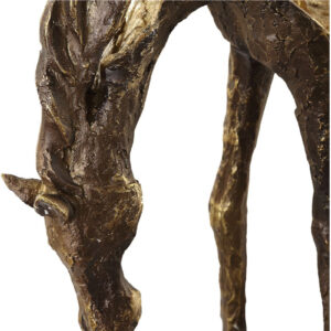 UTT060 OPENLY GRAZING SCULPTURE zoom jpg